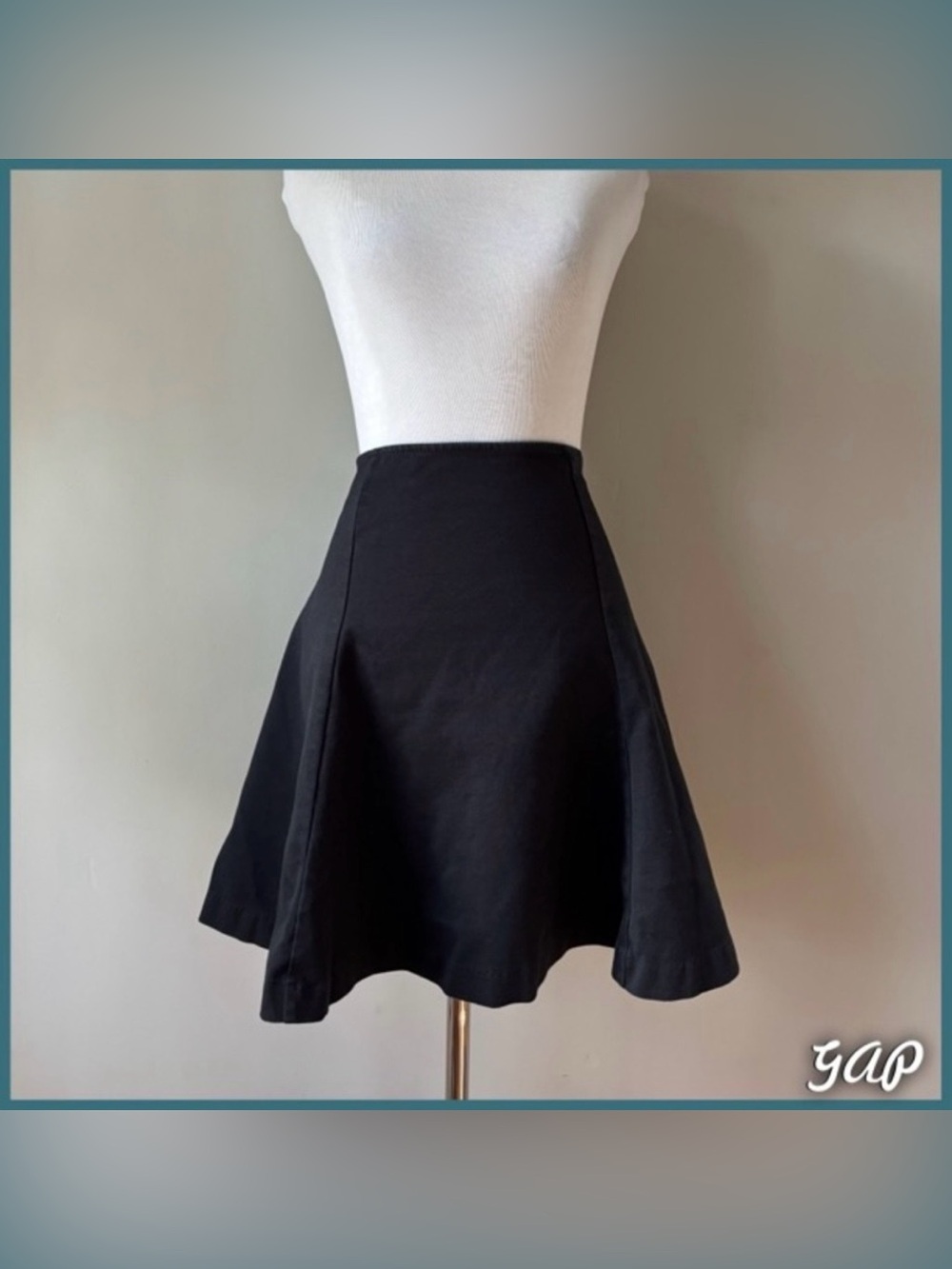 GAP Skirt